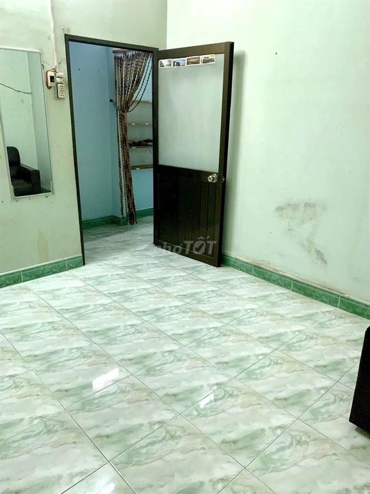 BÁN NHÀ NỞ HẬU. VỊ TRÍ ĐẸP. GẦN BỆNH VIỆN, GẦN TRƯỜNG HỌC CẤP 1-2-3.