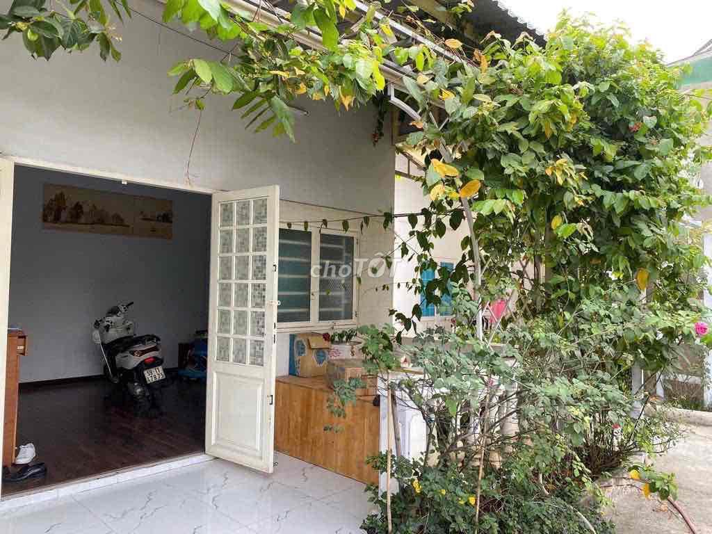 Nhà cấp 4 sân vườn mát mẻ Phường Linh Xuân Thủ Đức cũ