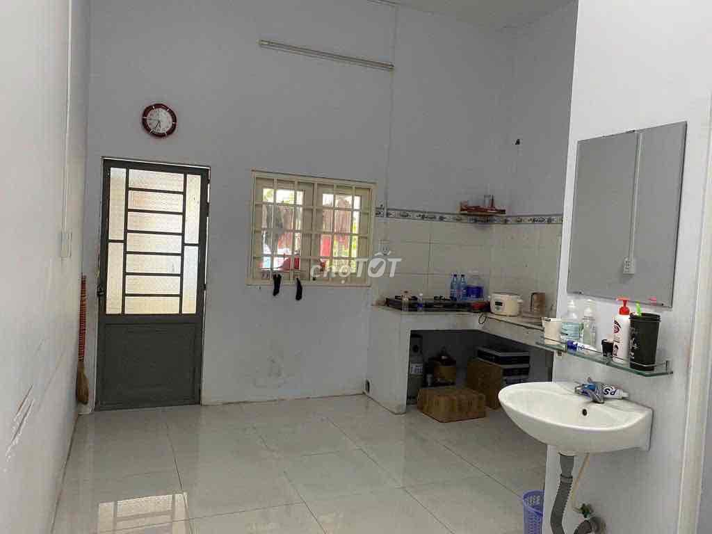 Nhà cấp 4 sân vườn mát mẻ Phường Linh Xuân Thủ Đức cũ