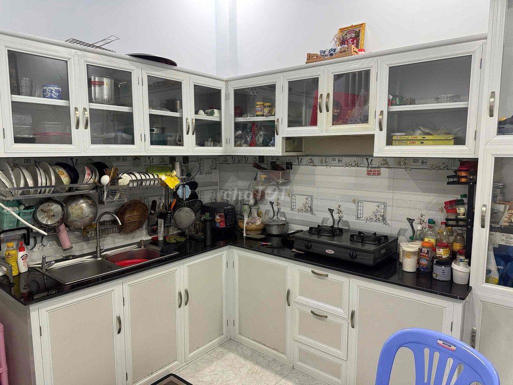 cho thuê nhà nguyên căng đường Tam Bình, TPHCM, dtsd:120m2, 2pn, 2wc