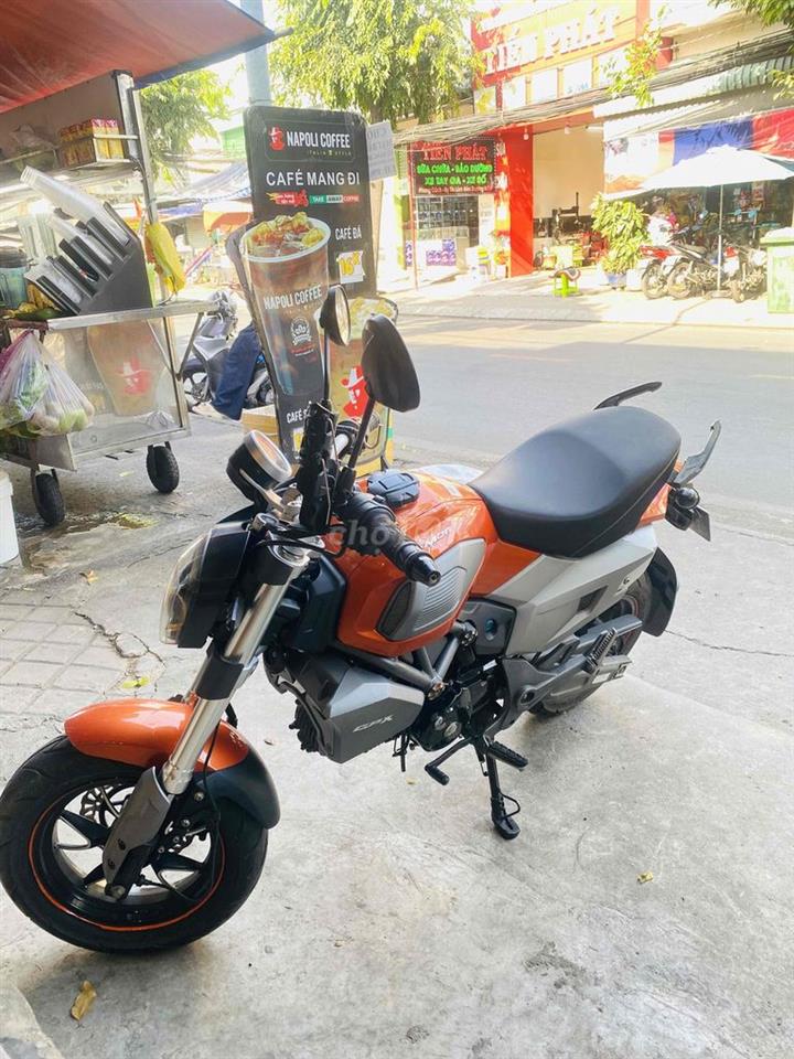 mặt bằng vỉa hè buổi sáng