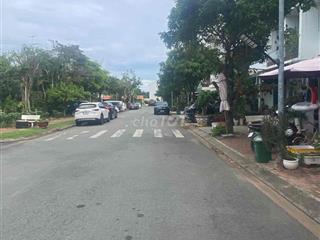 cho thuê tầng trệt làm văn phòng .