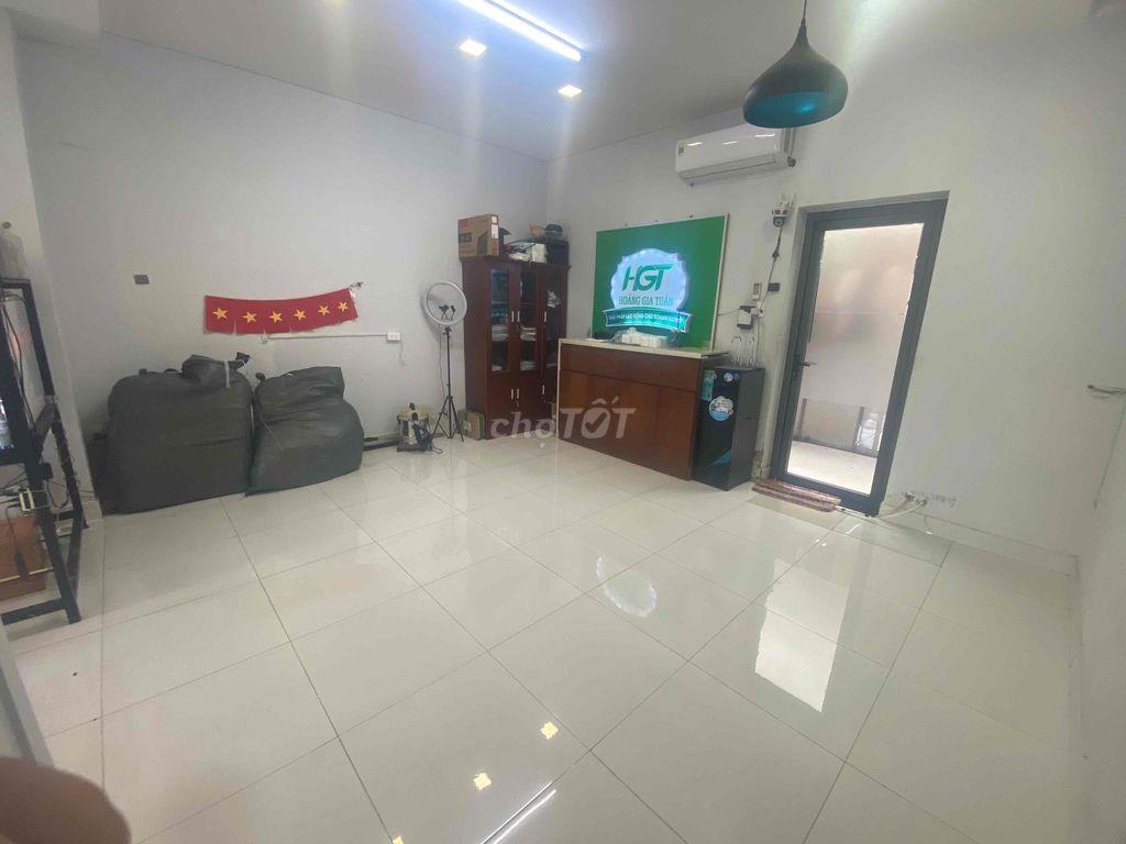 cho thuê tầng trệt làm văn phòng .