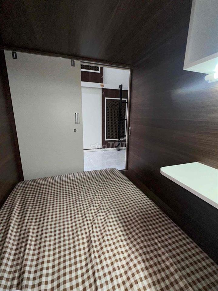 Dạng Phòng Sleep Box Cửa khoá đường Hoàng Diệu chỉ 1.5tr bao trọn gói