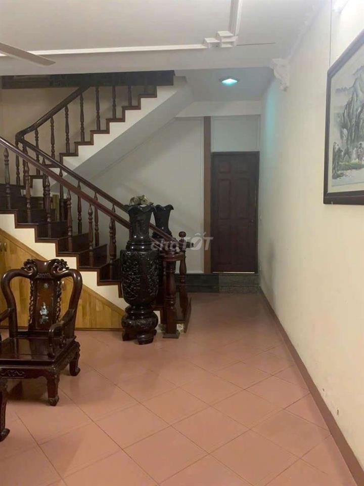 cho thuê phòng gần Golcity