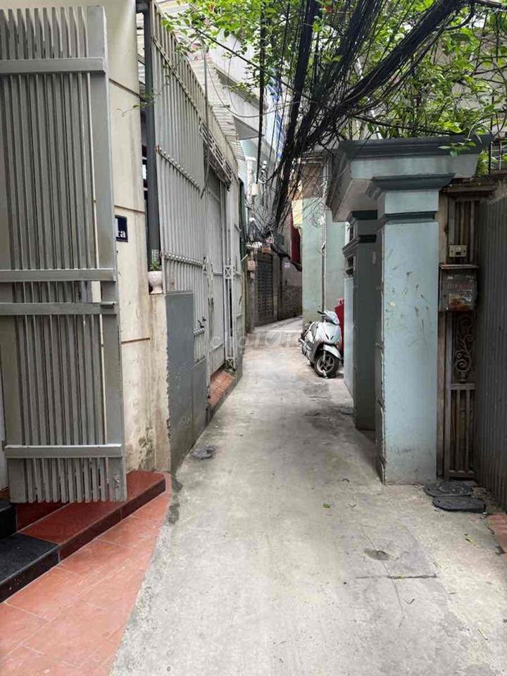 Bán nhà công năng giá siêu cạnh tranh tại Hoàng Hoa Thám