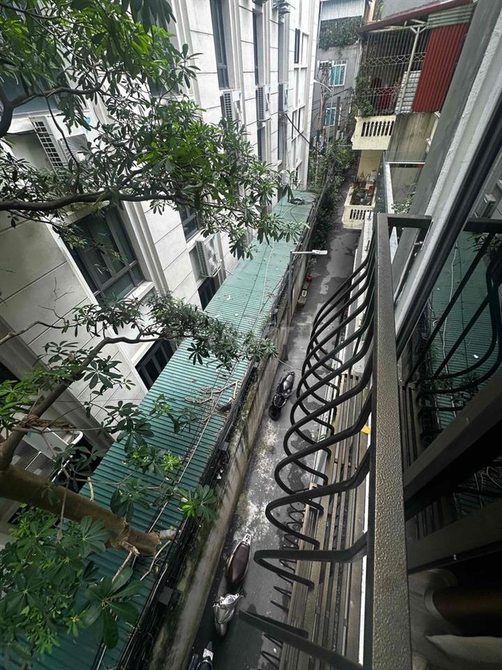 Bán nhà phân lô cán bộ tại Nghi Tàm, 7,5 tỷ, 28/32m2T2, 3PN + 4WC, giá
