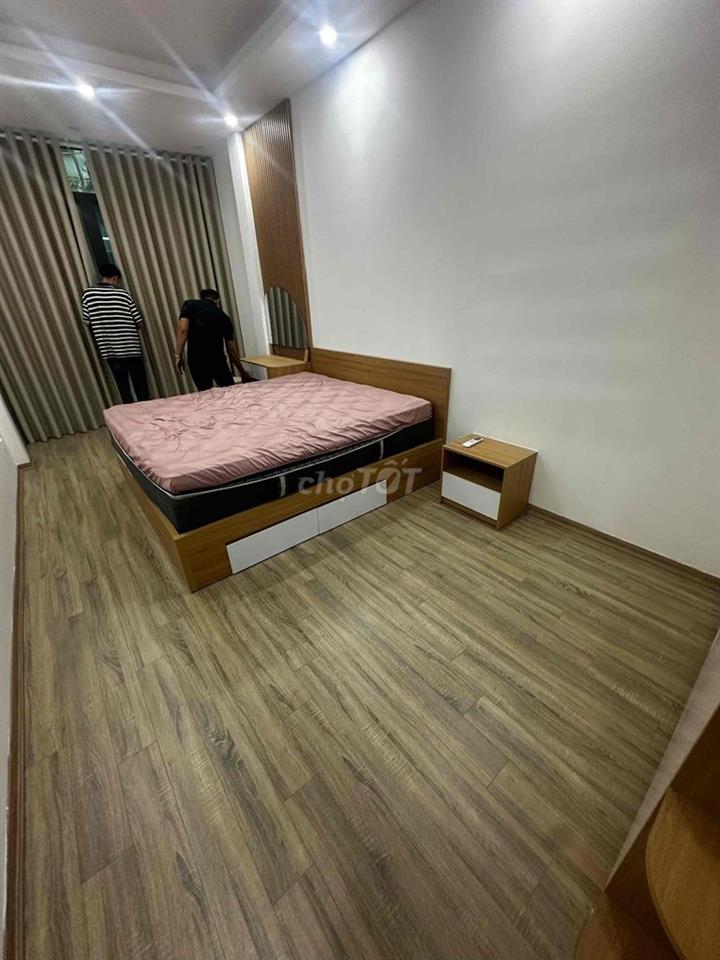 Bán nhà phân lô cán bộ tại Nghi Tàm, 7,5 tỷ, 28/32m2T2, 3PN + 4WC, giá