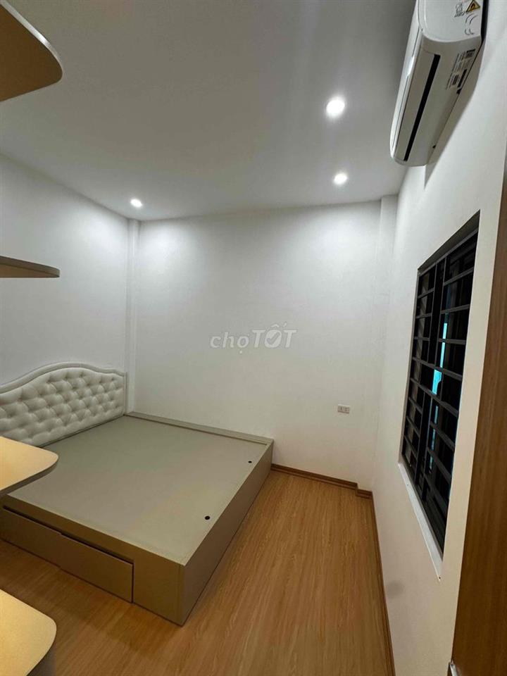 Bán nhà Ngọc Khánh 4 phòng ngủ 3 wc 33m2 9,7 tỷ