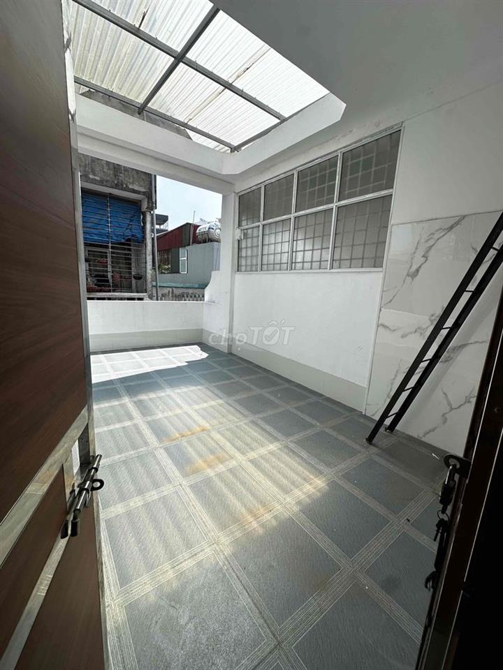 Bán nhà Ngọc Khánh 4 phòng ngủ 3 wc 33m2 9,7 tỷ