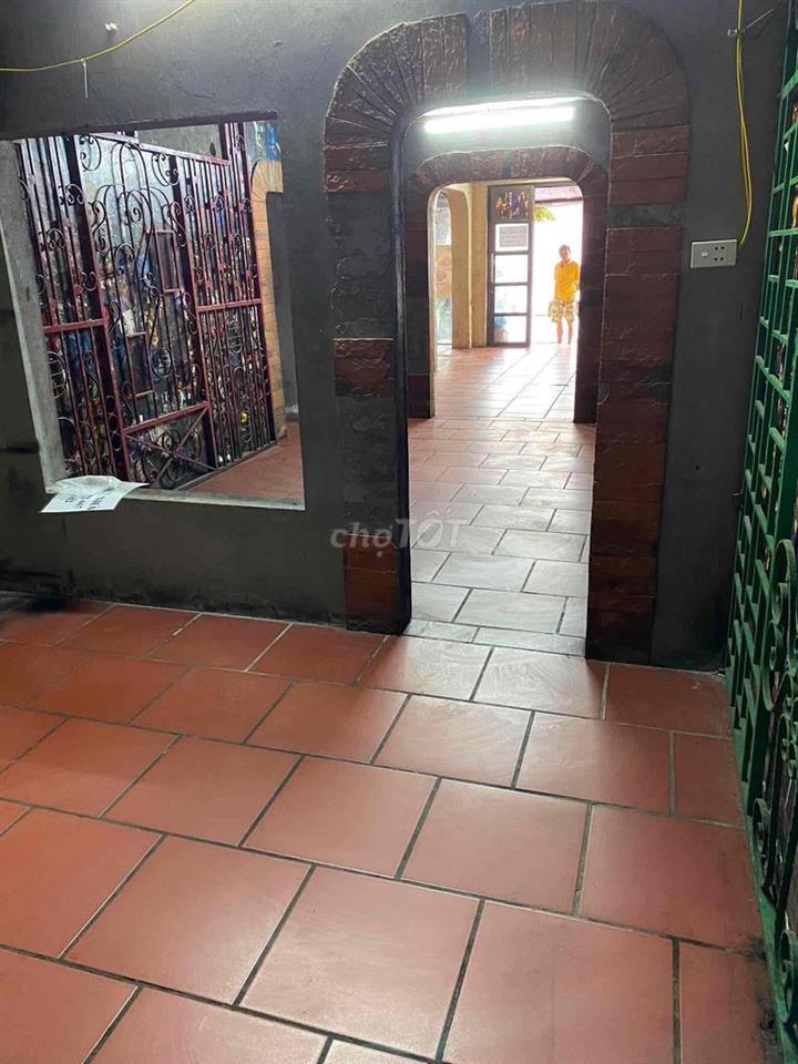 Nhà mặt phố 104 nhà B Ngọc Khánh - chính chủ