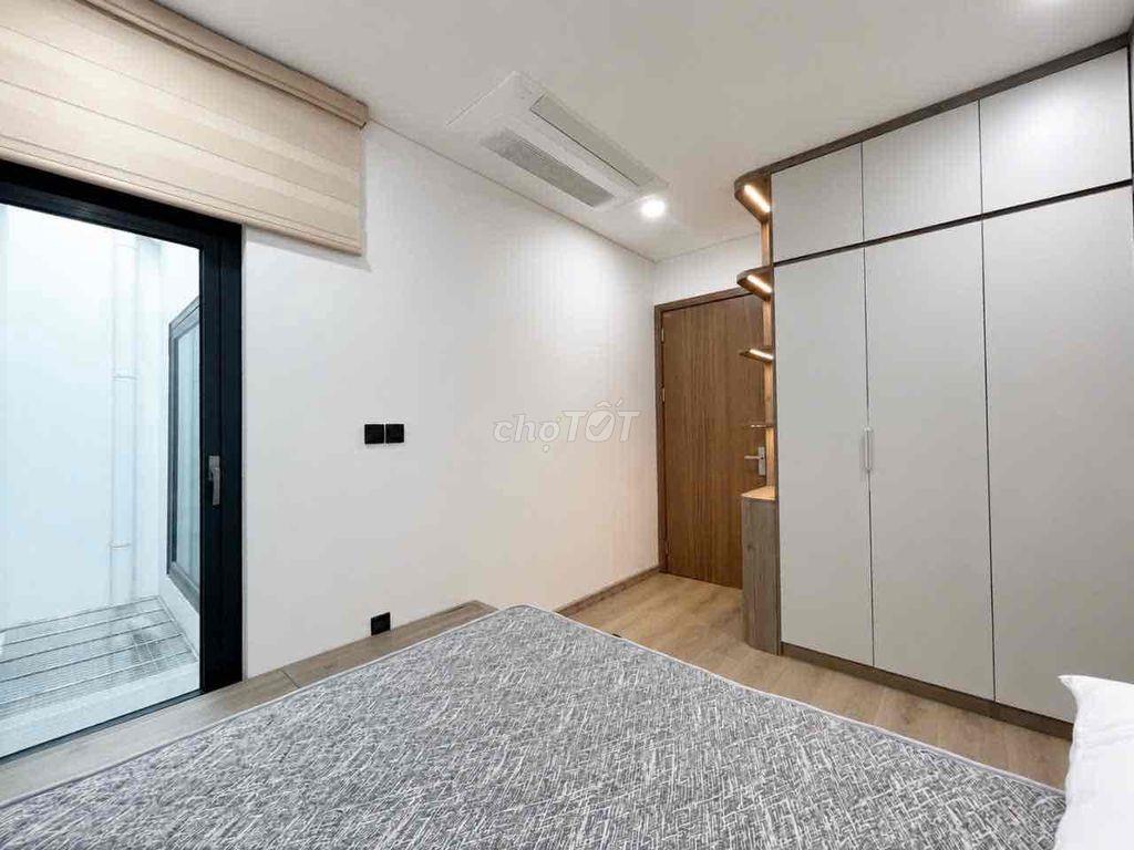 2N1K ô tô đỗ cửa SIÊU TO SIÊU VIP FULL NỘI THẤT BAN CÔNG TO RỘNG