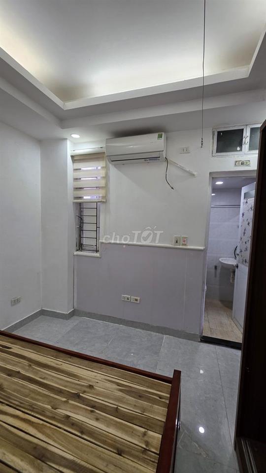 Cho thuê căn hộ CCMN 1N1K full đồ, có ban công giá 5M ngõ 225 Quan Hoa