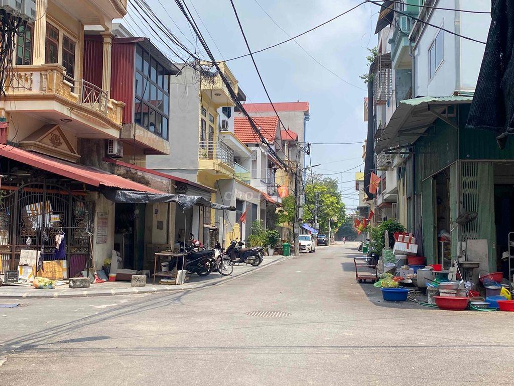 HƠN 3 Tỷ CÓ NHÀ 2 TẦNG NAM HỒNG, 2 MẶT TIỀN, CÓ DÒNG TIỀN NGAY.