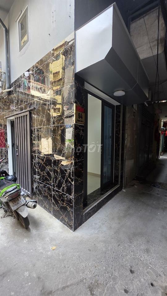 Bán nhà  ngõ thịnh hào 3, Tôn Đức Thắng,gần Văn Miếu, Quốc Tử Giám !
