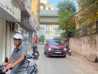 Cho thuê nhà riêng 3 tầng , DT 60m, ngõ phố Yên Lãng. Sát mặt phố