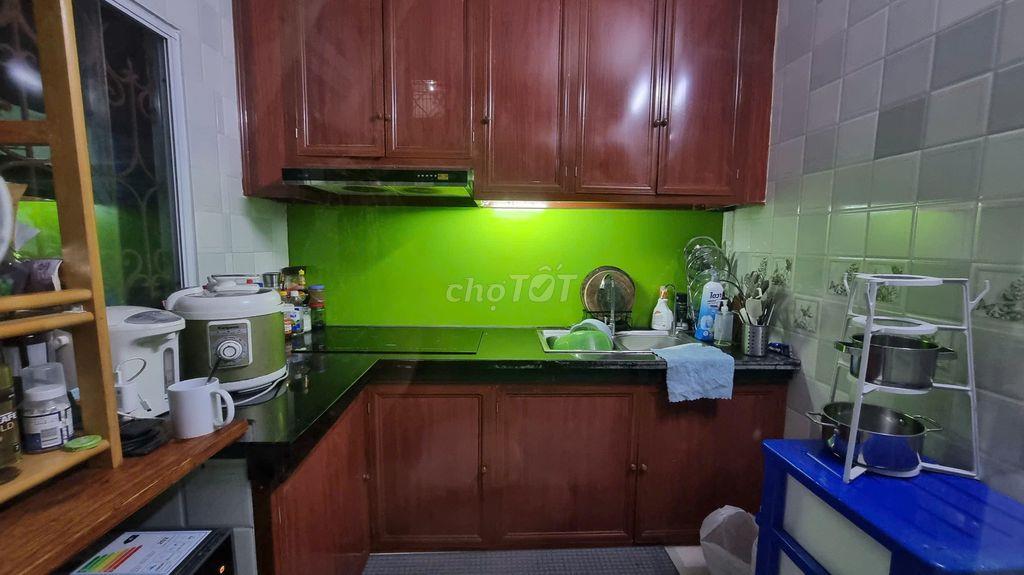 Cho thuê nhà nguyên căn 3 tầng 1 lửng ngõ đối diện Sun G.A Lương Yên
