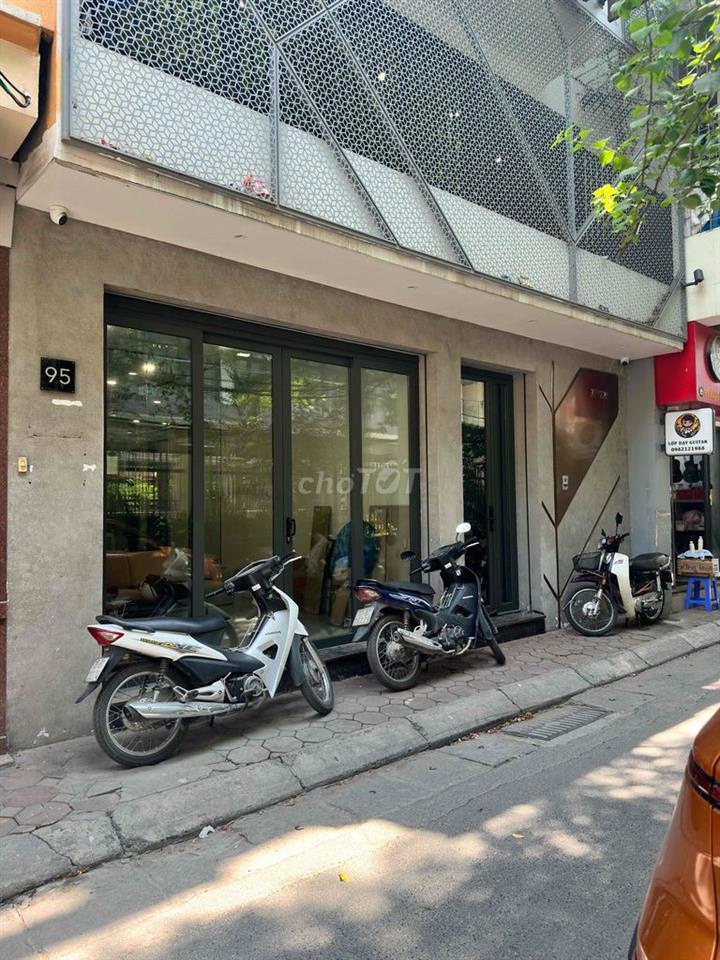 chính chủ cho thuê mb đẹp ô tô tránh phố Bạch Mai