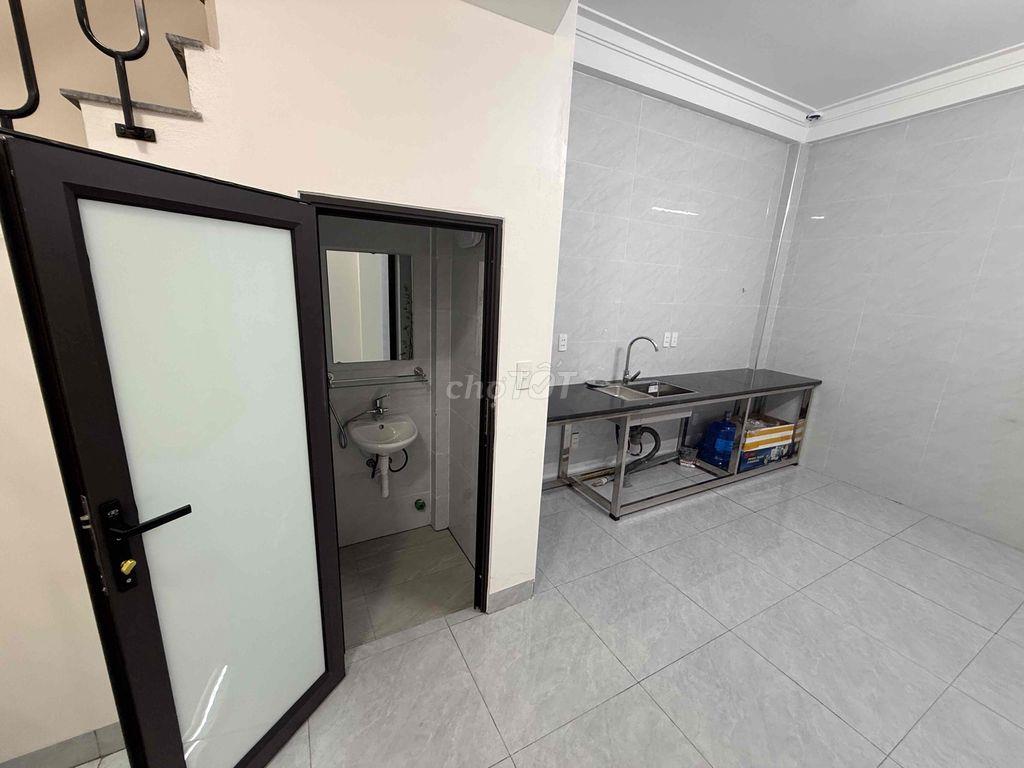 cho thuê nhà 3tầng mới tinh Đức Giang- Hoài Đức