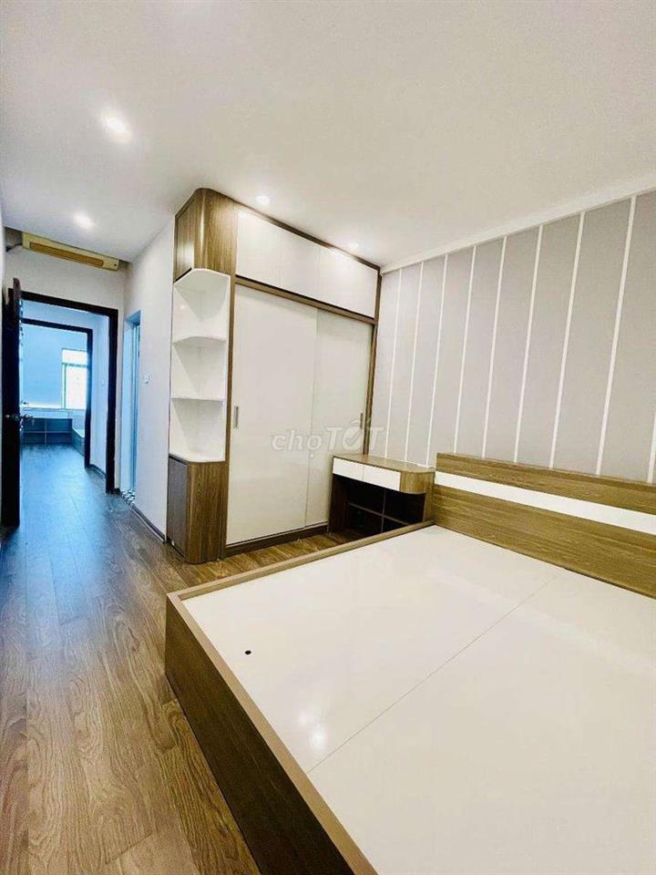 Chính chủ bán gấp căn hộ CT9 Định Công Hoàng Mai 70m2 Sổ lâu dài