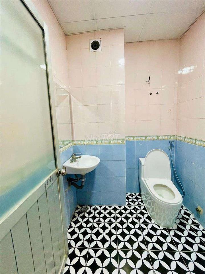 Chính chủ bán gấp căn hộ CT9 Định Công Hoàng Mai 70m2 Sổ lâu dài