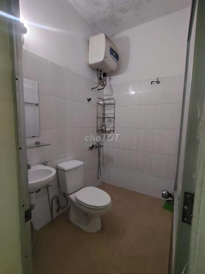 Cho thuê nhà riêng 35m2 4 tầng 5 ngủ tại 282 Kim Giang giá 11 triệu