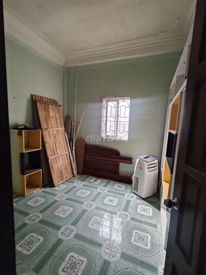 Cho thuê nhà riêng 35m2 4 tầng 5 ngủ tại 282 Kim Giang giá 11 triệu