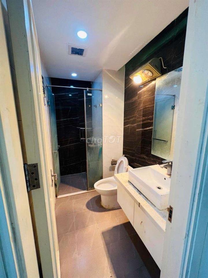 Cần bán gấp căn hộ 2 phòng ngủ 68m2 tại chung cư 349 Vũ Tông Phan