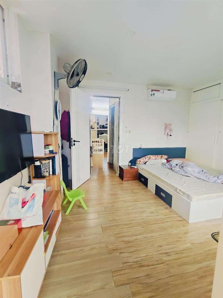 Bán căn hộ chung cư mini sổ chung , 2 ngủ, Hoàng Đạo Thành hơn 2 tỷ