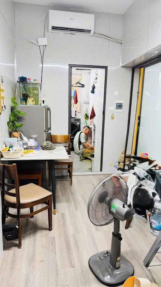Bán căn hộ tập thể T1 35m2 ở luôn tại Chùa Bộc nhỉnh 2 tỷ