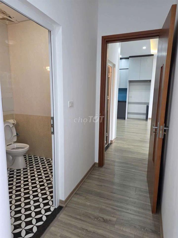 Bán gấp căn góc 75m2 2 ngủ, 2 WC tại Hoàng Đạo Thành, Thanh Xuân