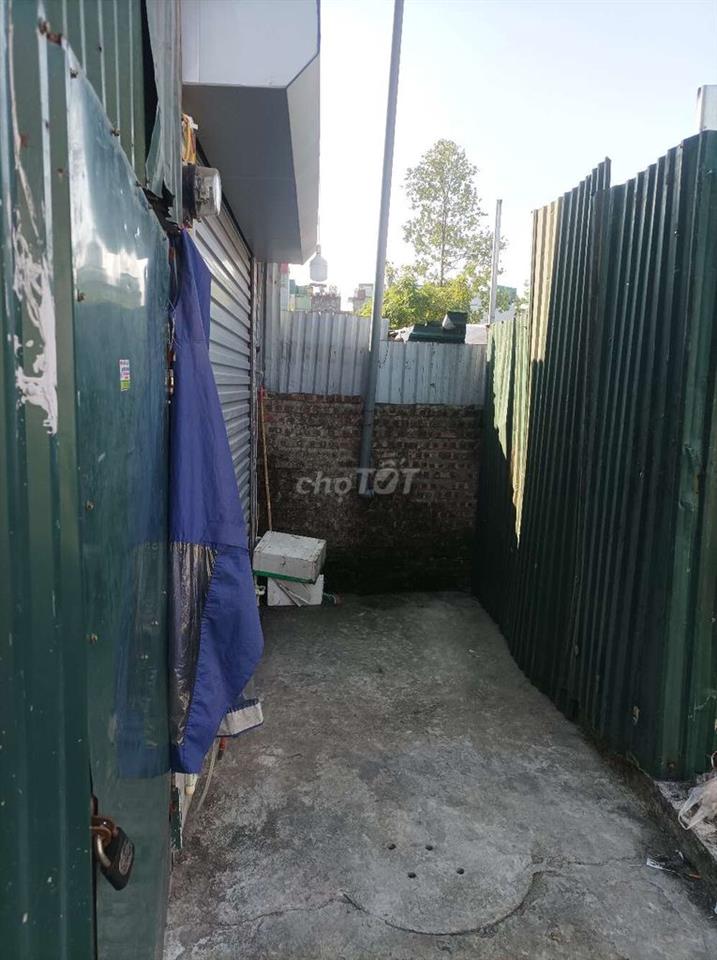 Bán nhà tôn 30m2 ngõ 254 VĨNH HƯNG