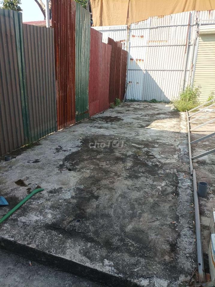 Bán nhà tôn 30m2 ngõ 254 VĨNH HƯNG