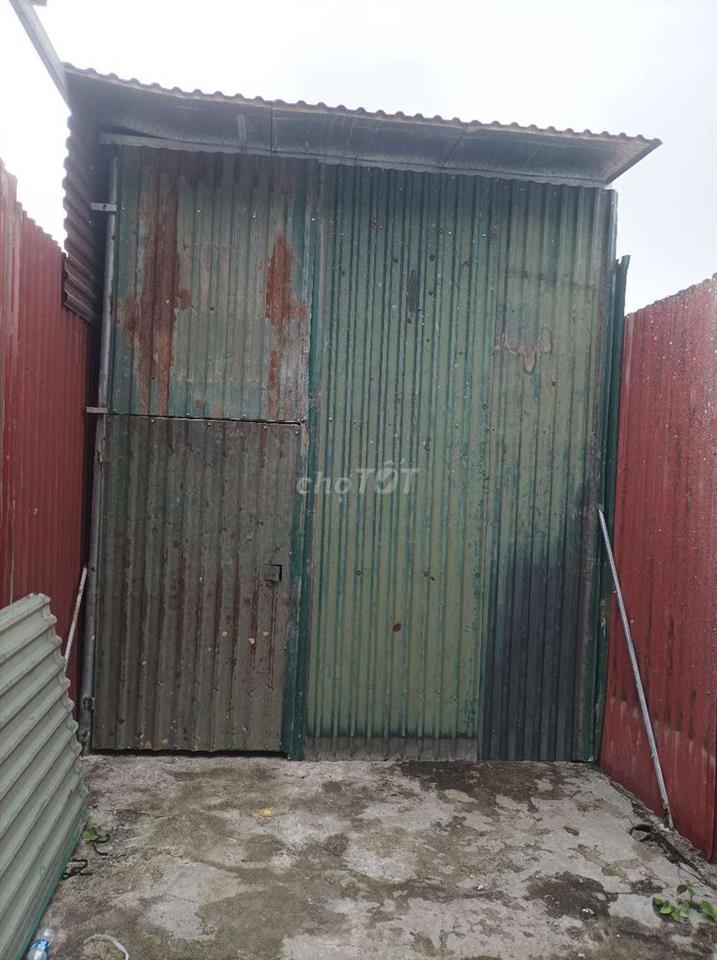Bán nhà tôn 30m2 ngõ 254 VĨNH HƯNG