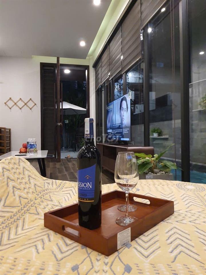 Cho thuê căn hộ, Trung tâm Cầu Rồng, 90m2, cách biển Mỹ Khê 5p đi bộ