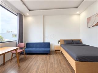 CĂN HỘ 1 PHÒNG NGỦ - GIÁ 9.500.000 VNĐ/THÁNG - CỬA SỔ LỚN , THOÁNG MÁT