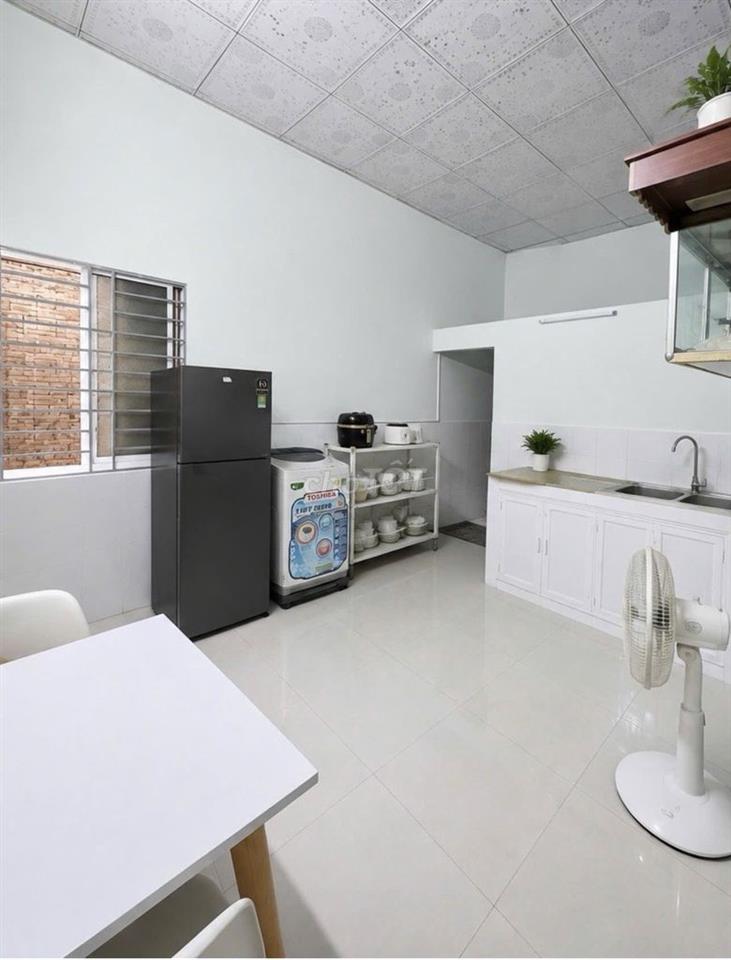 Bán nhà kiệt Phan Khoang giá sập hầm