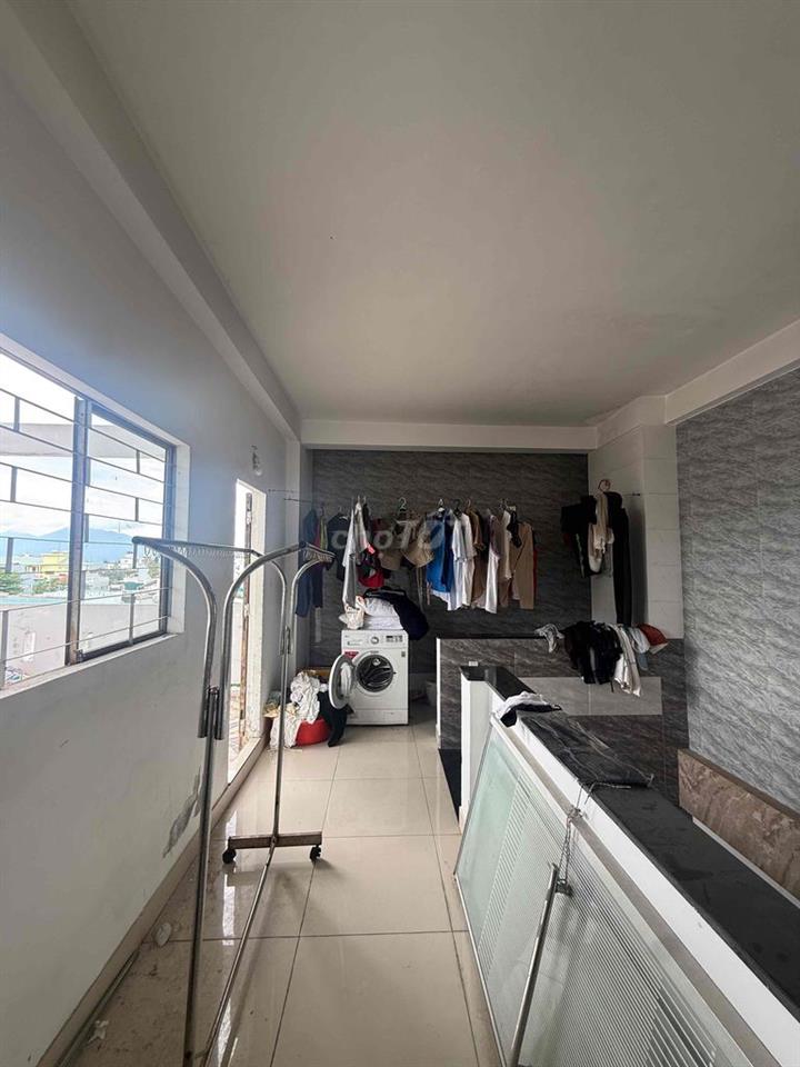 Cho thuê nhà 4 Tầng đường Lê Thị Xuyến Thanh Khê