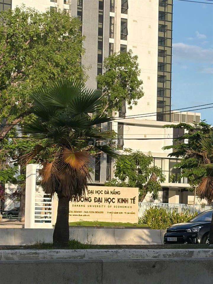 Cho thuê nhà 2 tầng mặt tiền trước Trường Đại học Kinh tế Đà Nẵng
