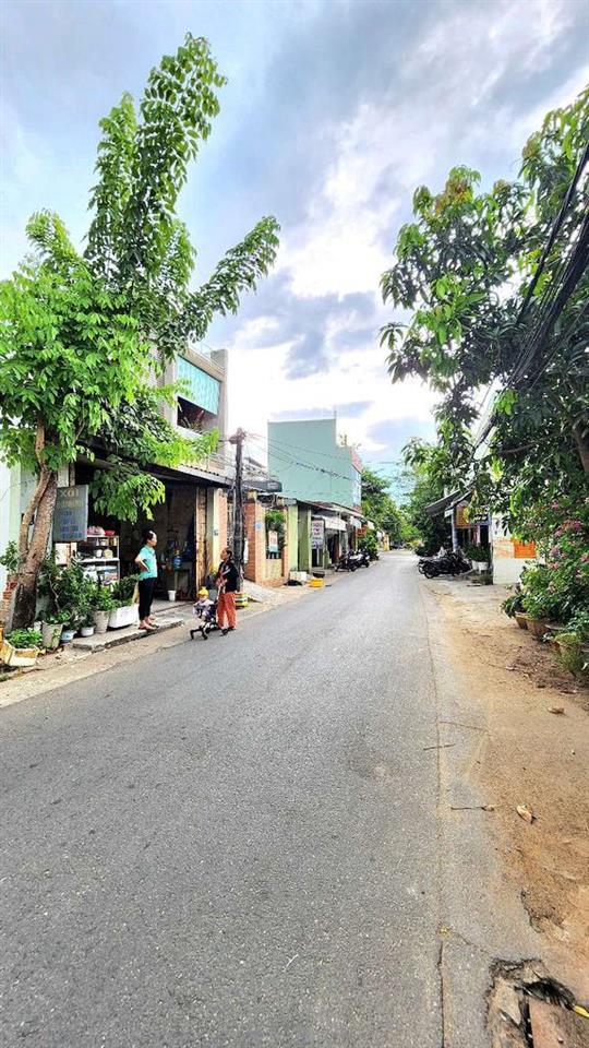 đất MT Đồng Kè. vị trí kinh dơnh