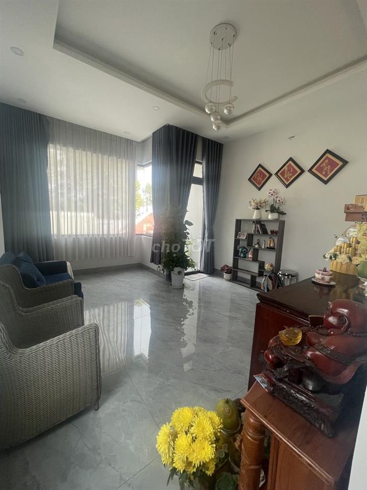 9 chủ cần bán nhà Mặt tiền trệt lầu Lê Hồng phong Phú Hoà dt 165,3m2.