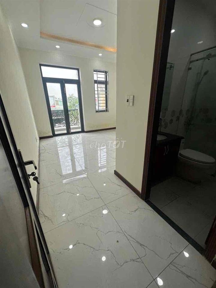 Bán Nhà Mặt Tiền Kinh Doanh