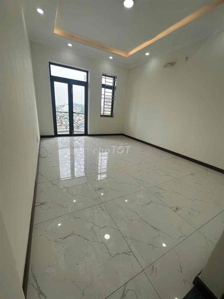 Bán Nhà Mặt Tiền Kinh Doanh