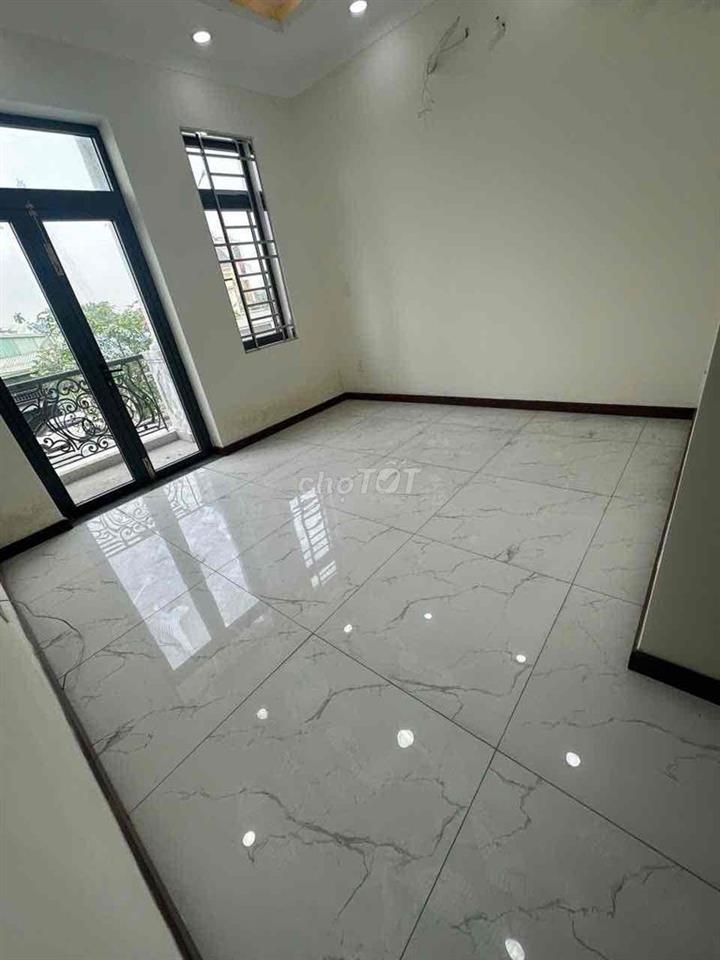 Bán Nhà Mặt Tiền Kinh Doanh