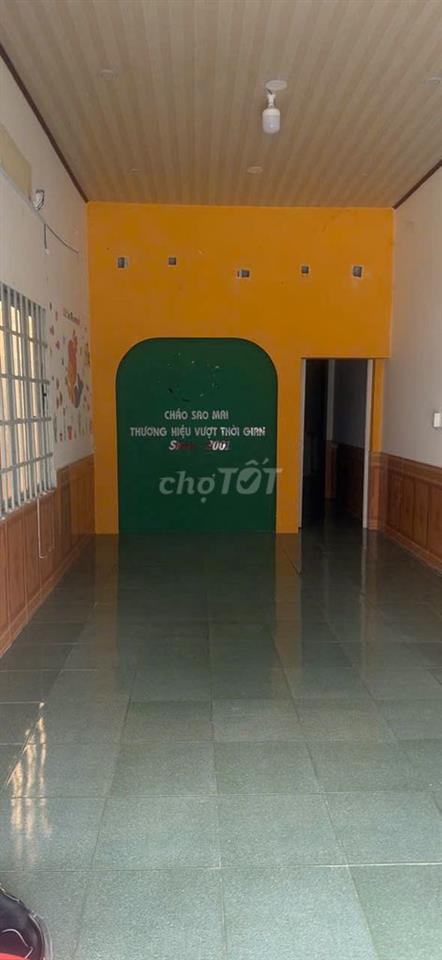 Cho thuê Mặt bằng Gần chợ, 4 x 14m, 02PN, giá 10tr/ thág