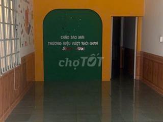 Cho thuê Mặt bằng Gần chợ, 4 x 14m, 02PN, giá 10tr/ thág