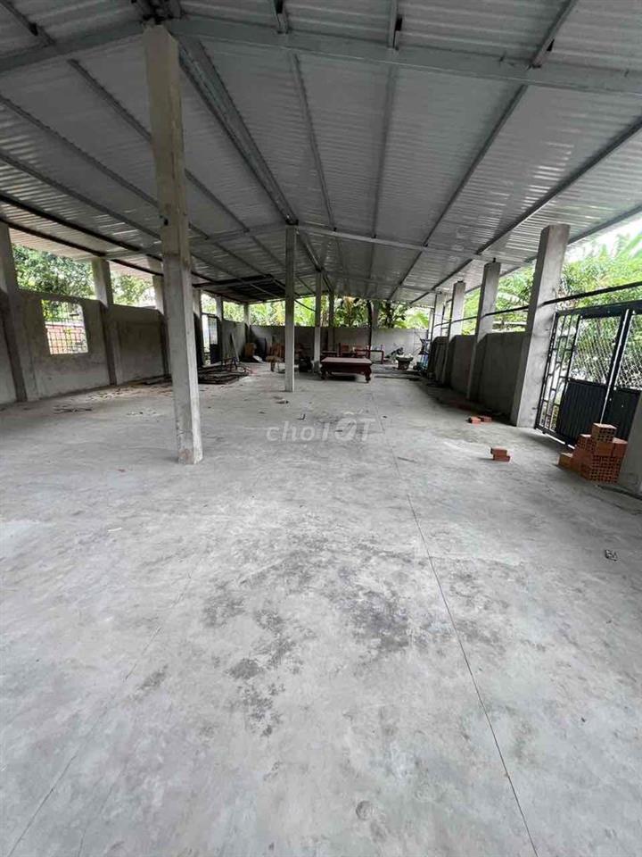 🏭 CHO THUÊ KHO 300M² GẦN KDL ĐẠI NAM – CHỈ 15 TRIỆU/THÁNG – CONTAINER
