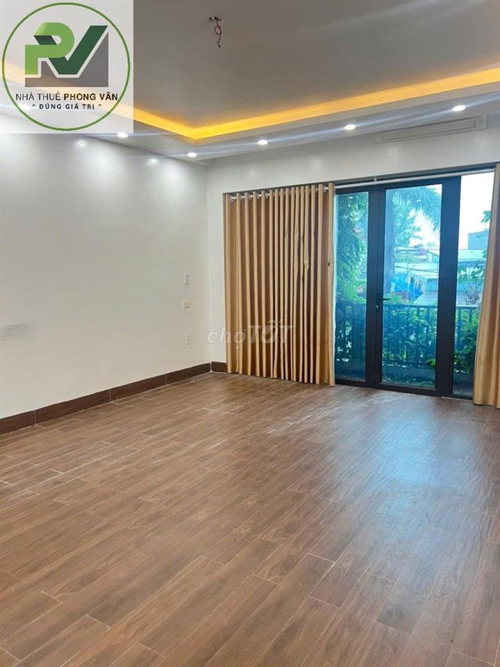Cho thuê nhà mặt đường Quán Nam
