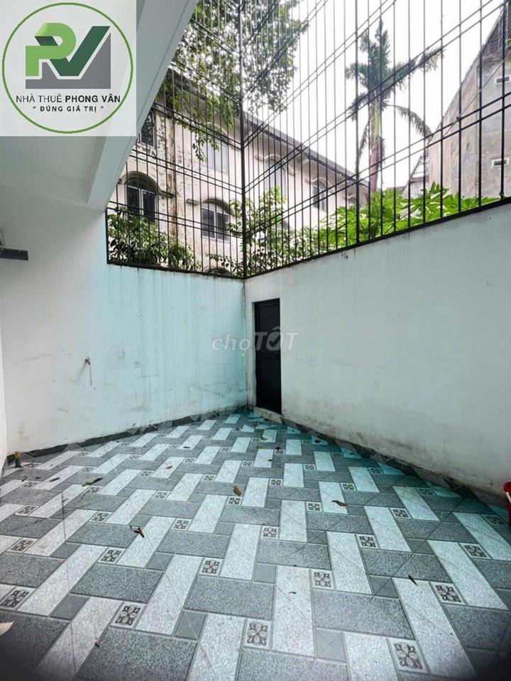 Cho thuê nhà mặt đường Quán Nam
