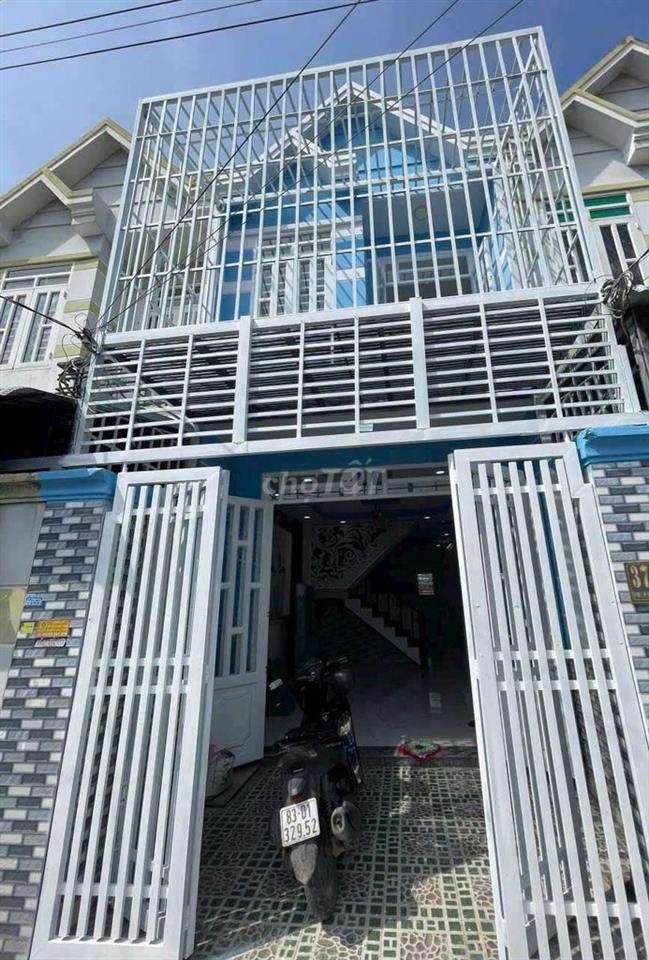 Nhà 380tr có sổ vay được ở mặt tiền hẻm thông giáp Quận 12